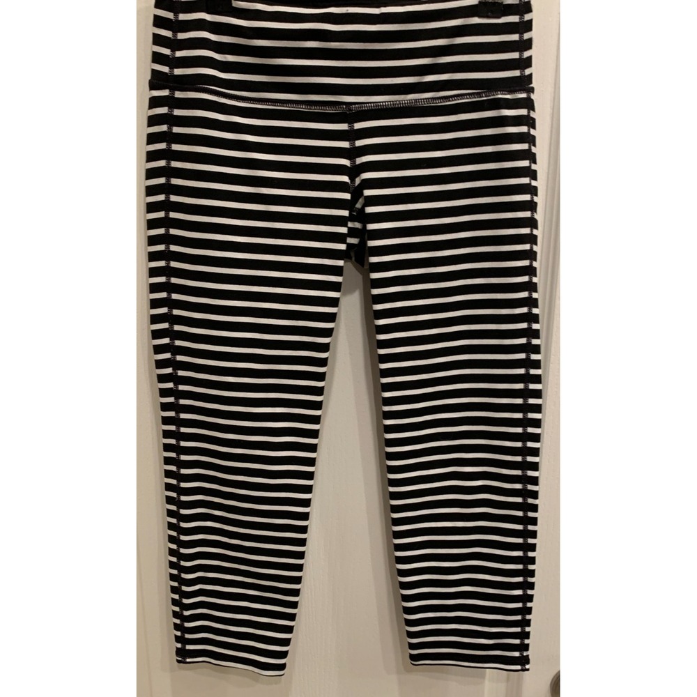 Athleta Black‎ and White Striped Capri Cropped Athletic Leggings Size Small